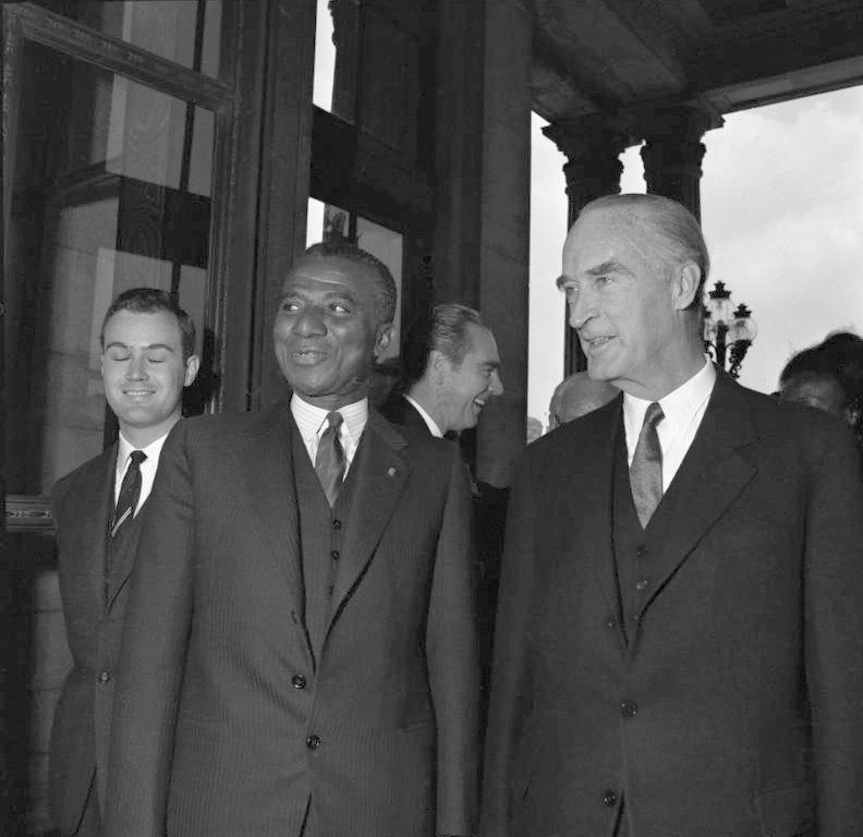1961년 토고 대통령과 만나고 있는 알프리트 크루프 /위키피디아