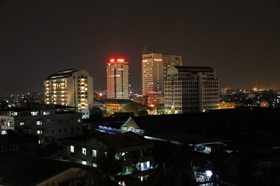 미얀마 최대도시 양곤의 야경 /위키피디아