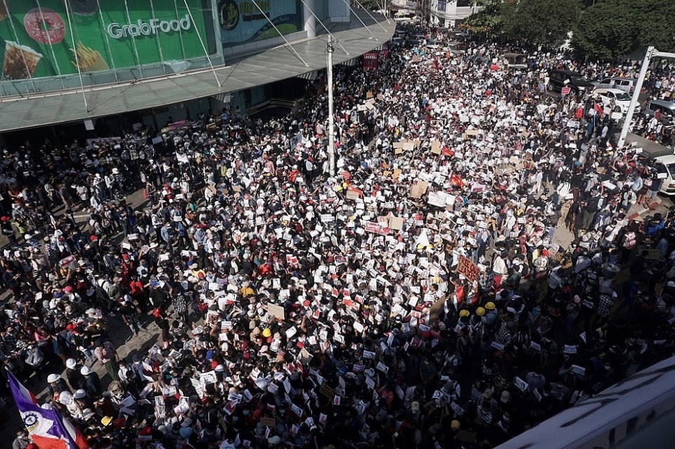 미얀마의 반군부 시위 /위키피디아