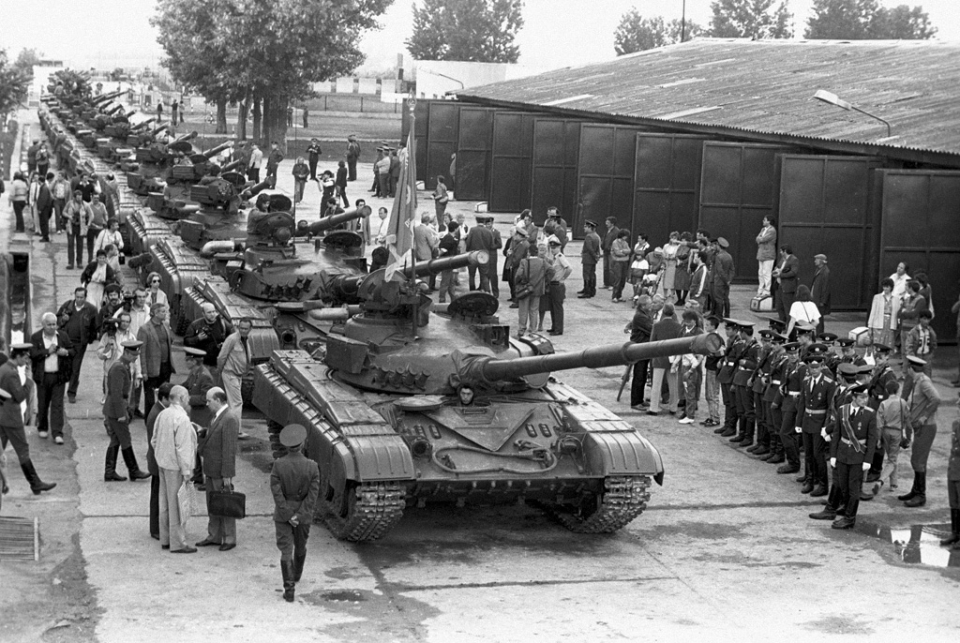 1990년 7월 1일 헝가리 주둔 소련군이 철수하고 있다. /위키피디아