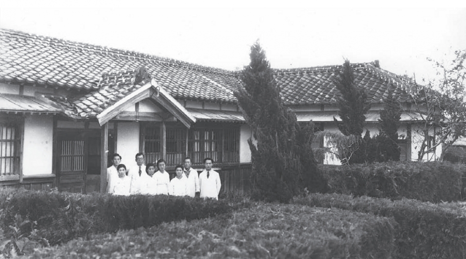 1939년에 세워진 화호자혜진료소의 모습. 구마모토농장 소작인의 질병치료를 목적으로 세워진의료기관이다.